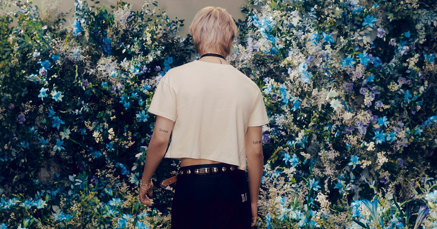 BTS Community Post - ARMY! Ahh, the smeraldos are back in bloom