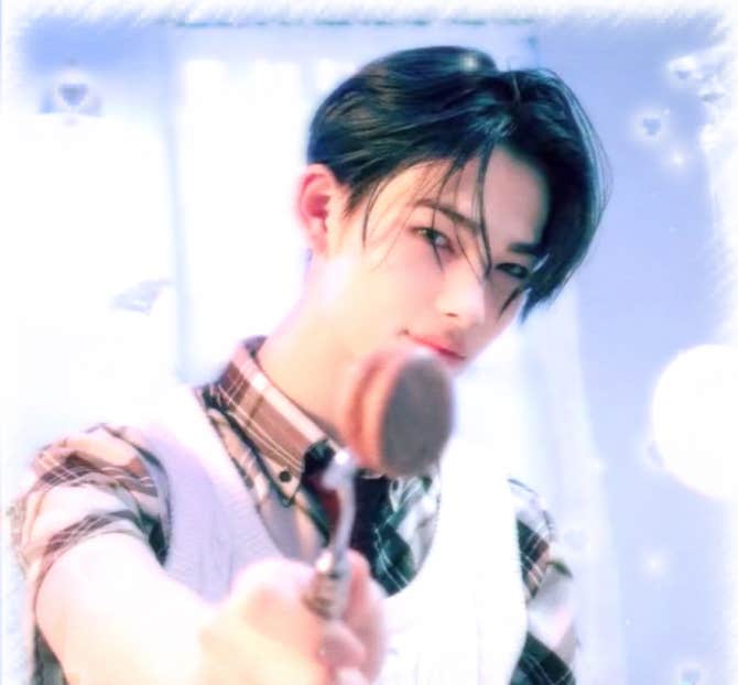 ENHYPEN Community Post - ニキ🩷 D10♡̥ ( *ˊᵕˋ)ノෆ.*・゚少しゆっくりしてるよ☕︎︎𓂃 𓈒𓏸 ニキ ...
