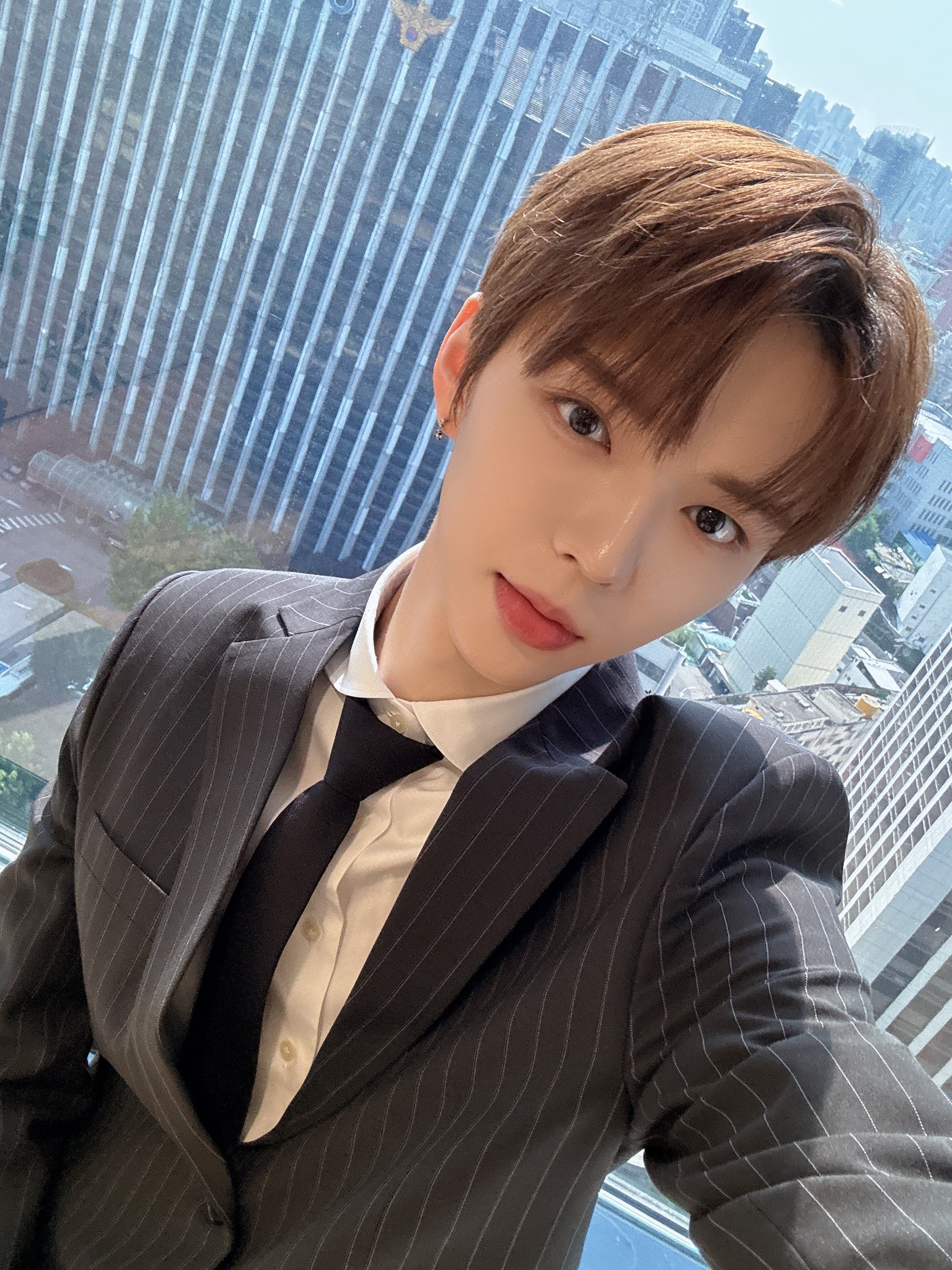 2026 제주 예산 - 도민의 삶 속으로, 알찬 성장으로 오늘 3년 동안 도민들께 드렸던 약속을 되돌아보며, 민선8기 과제를 성과로  마무리하는 2026년도 예산안을 설명드렸습니다. 지난 3년 제주는 위기의 연속이었지만 도민과 함께 위기를 기회로, image size:2316x3088