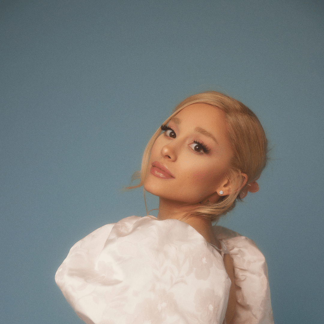 Ariana Grande Weverse LIVE