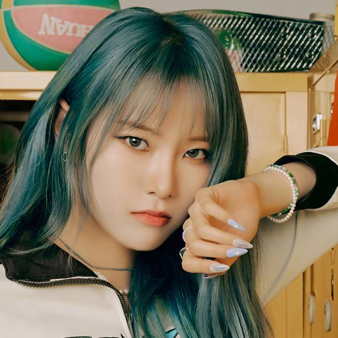 Most recent profile image for Weeekly 먼데이