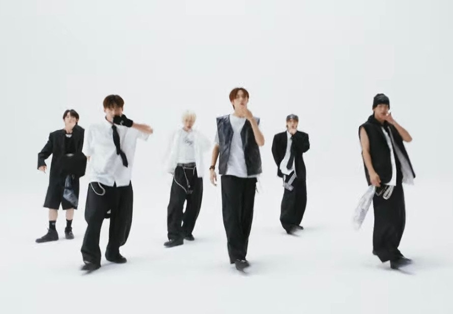 TWS Community Post - 오늘 미니2-1집 컴백 아니죠?! 봐도봐도 보게될걸 마법에 걸렸는데요..🫠🫠🫠