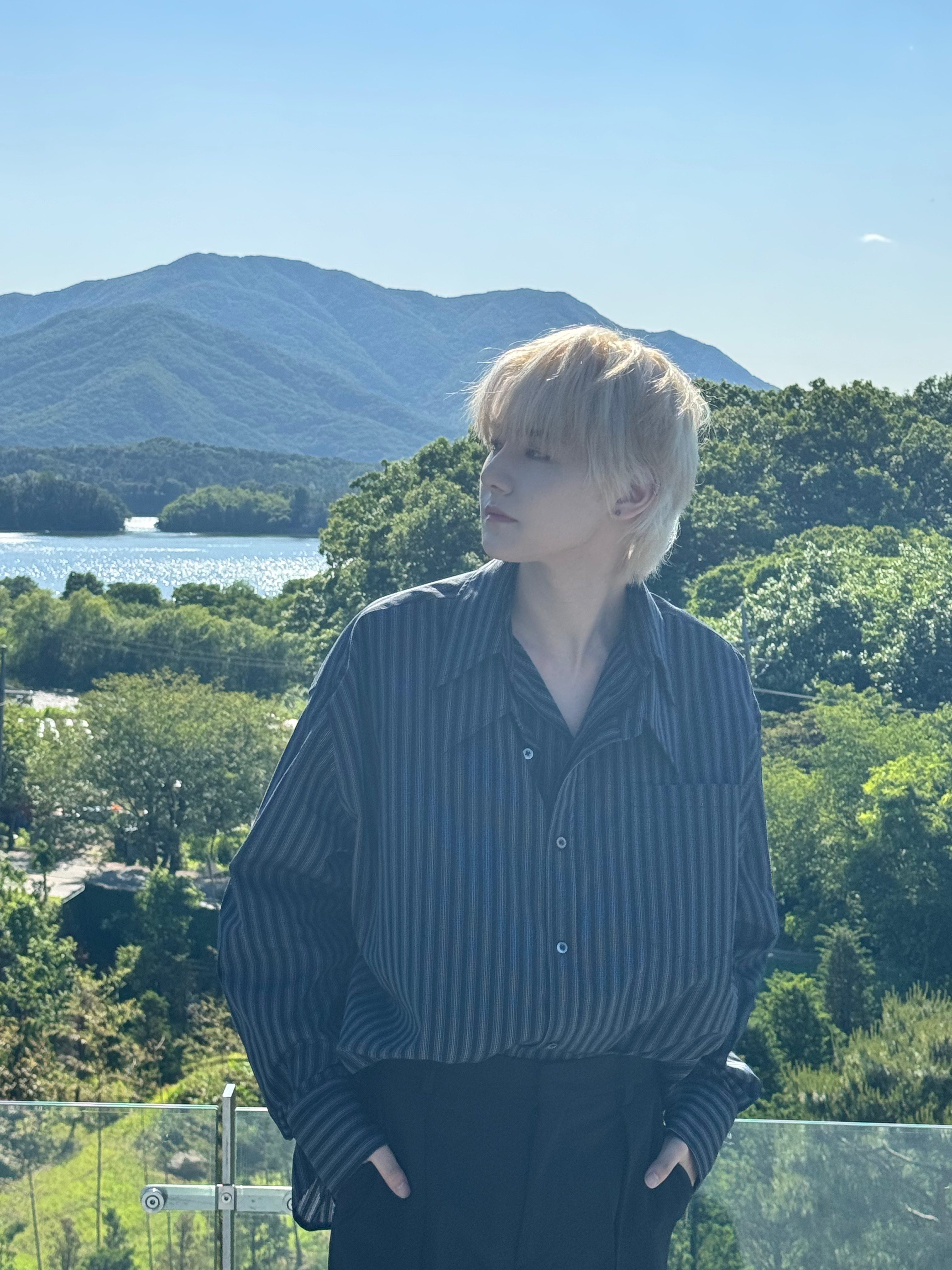 AMPERS\u0026ONE社区帖子 - 앤디어~ 뭐하구 있나요!! 저는 요즘에 좋은 노래들을 많이 찾아보구 있는데..! BTS 선배님 - 하루만  elijah woods - 24/7, 365 Kido3008 선배님 - U 이 세 곡을 추천해 볼게용 그리고 밥도, image size:3024x4032