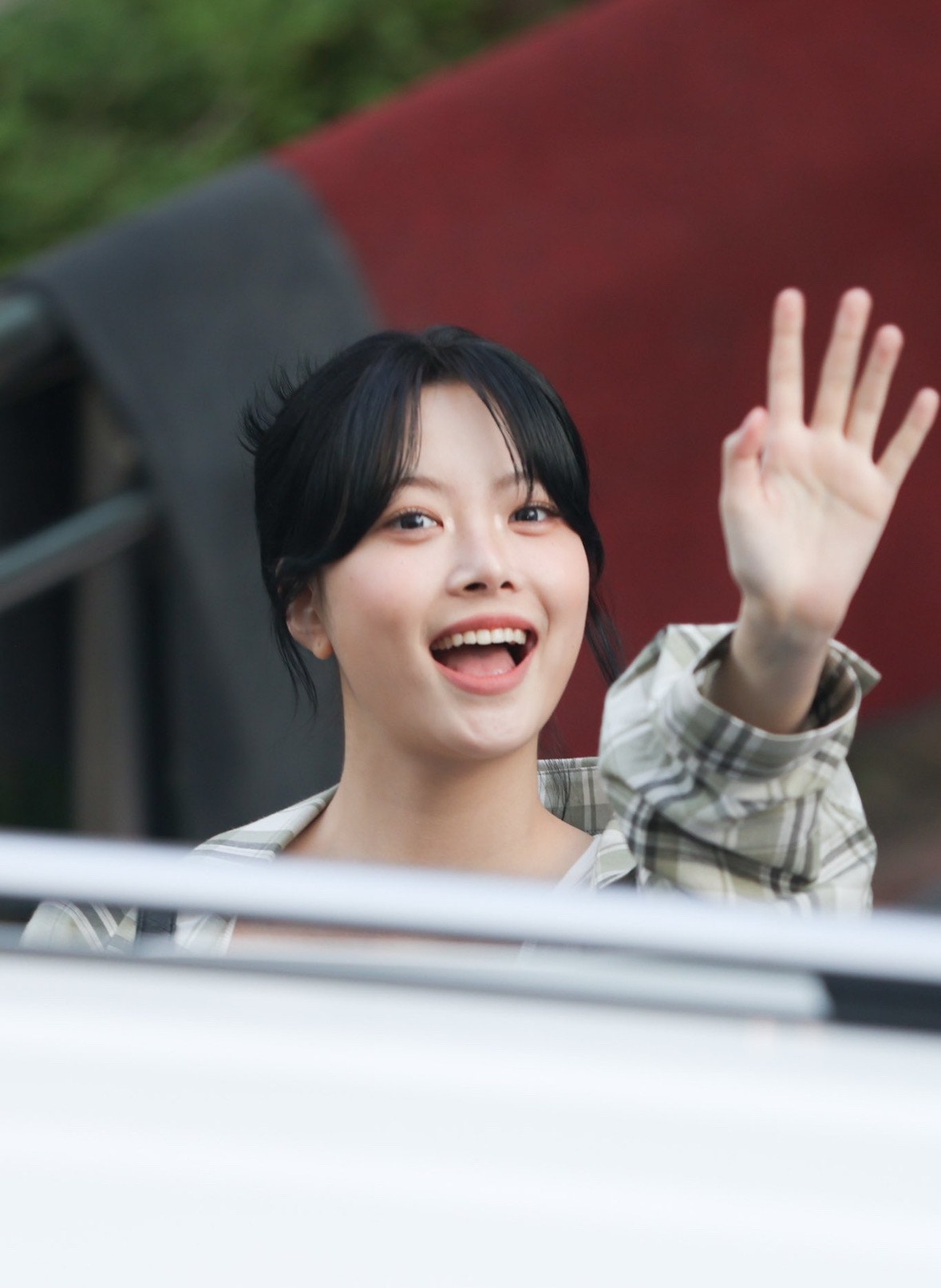 LE SSERAFIM Community Post - 은채〜🗣🥰