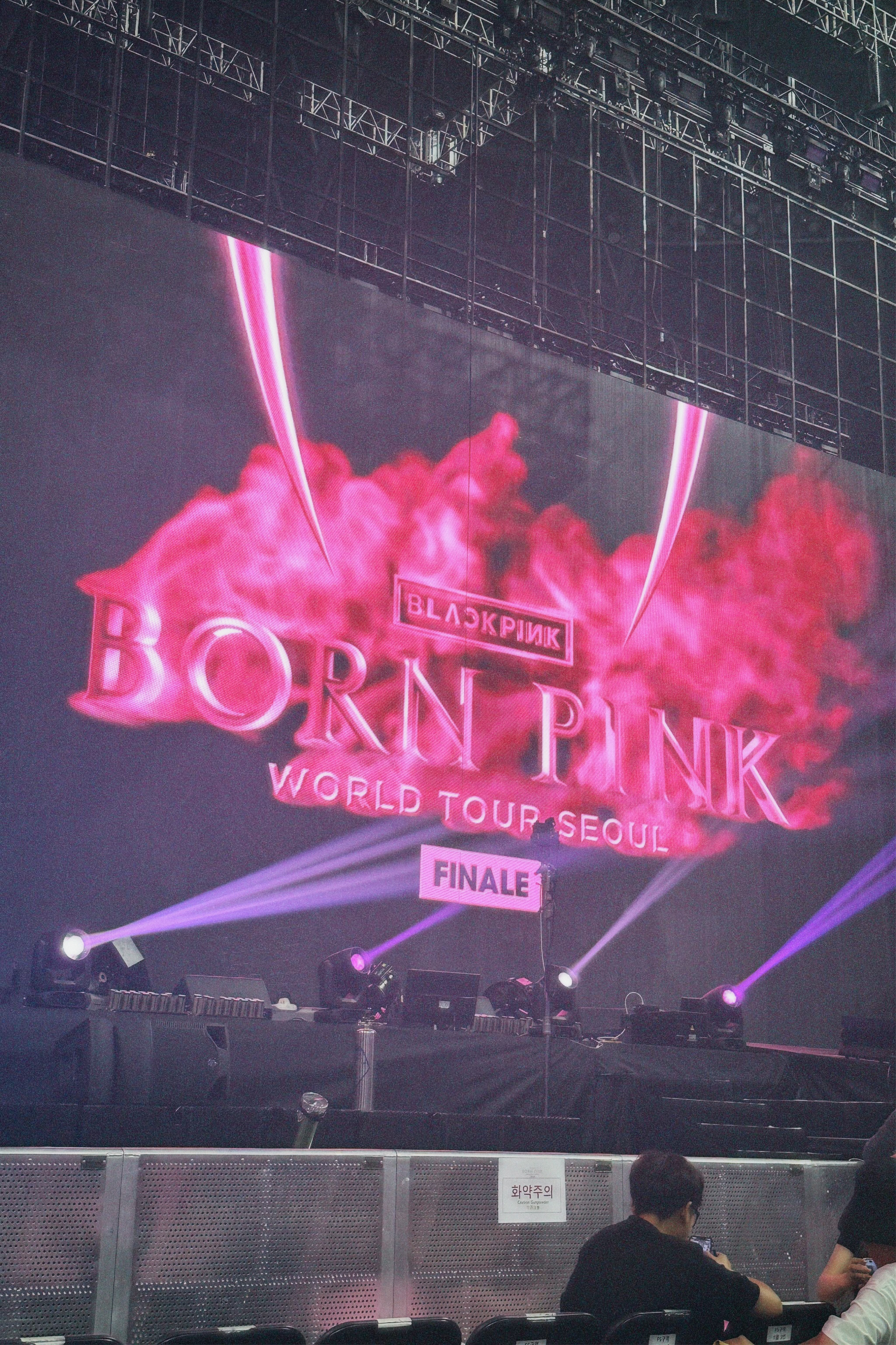 BLACKPINKコミュニティの投稿 - #OUR_AREA_WITH_BLINK BLACKPINK