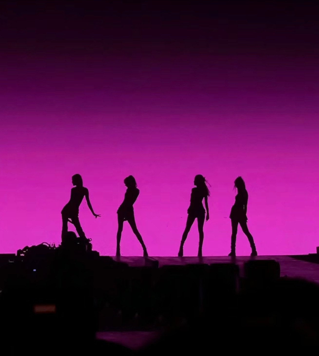 BLACKPINK Community Post - #OUR_AREA_WITH_BLINK 好久不见了啊blackpink！真的好想你们 ...