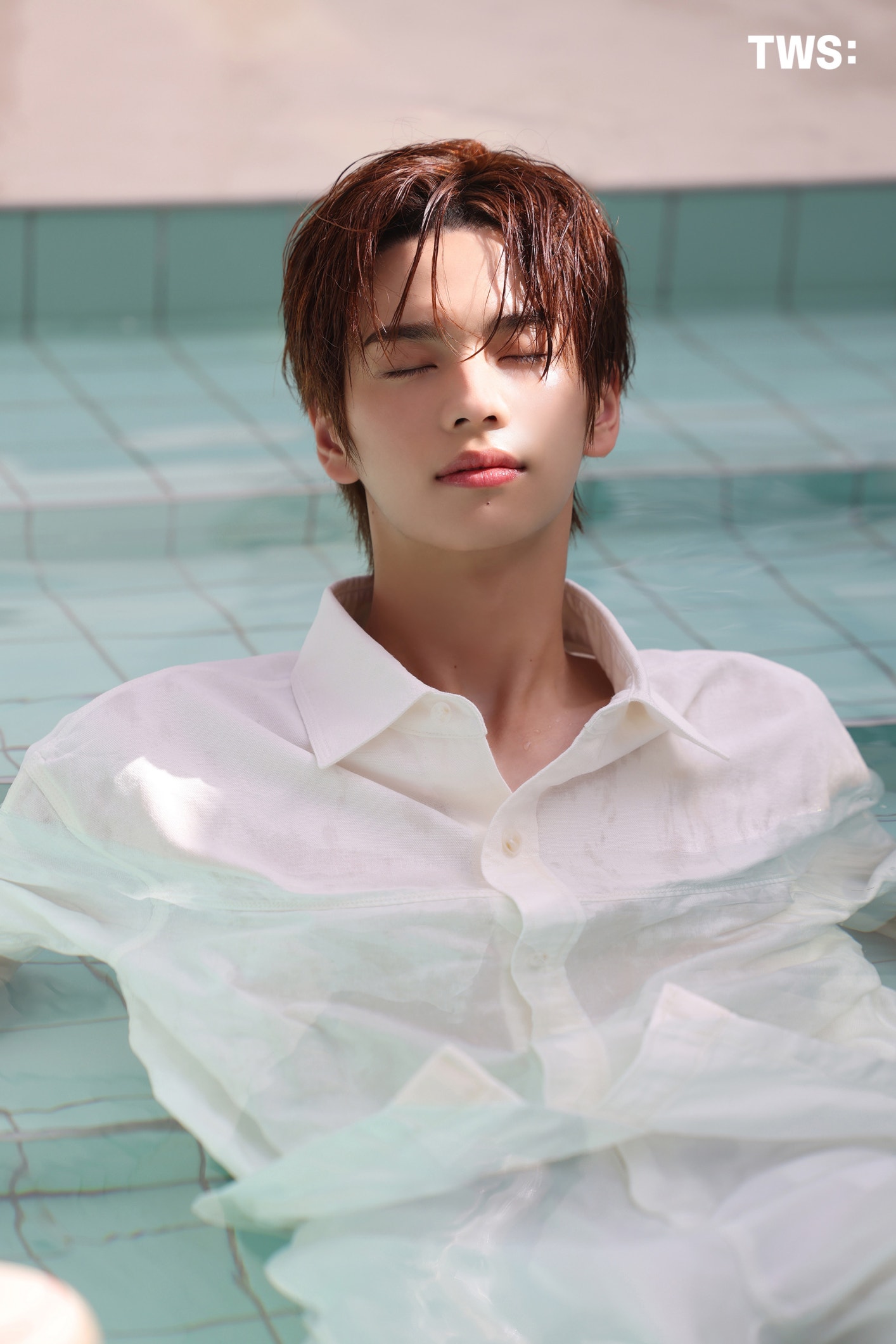 TWS Community Post - 딸기 섹시 오빠...