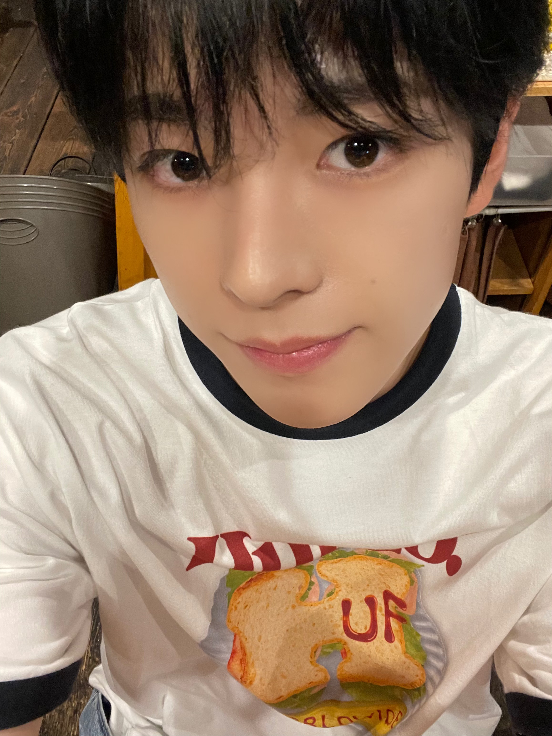 NCT WISH Tシャツ 荒く