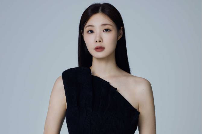 MIN KYOUNG AH最新个人简介图片