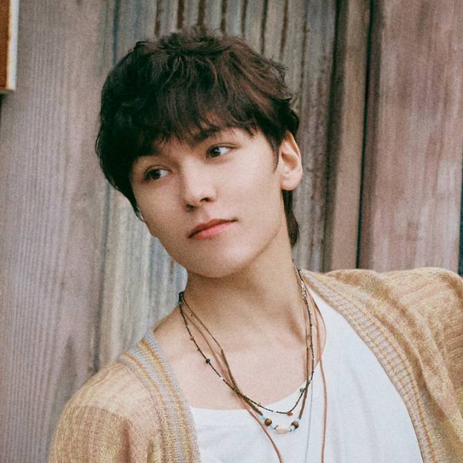 Most recent profile image for SEVENTEEN VERNON