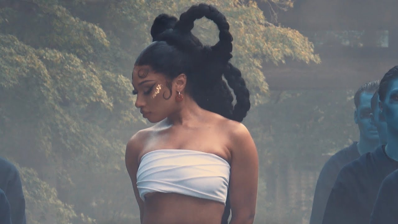 WeverseMegan Thee Stallion Media - Megan Thee Stallion - Mamushi (feat