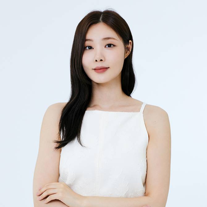 MIN KYOUNG AH最新个人简介图片