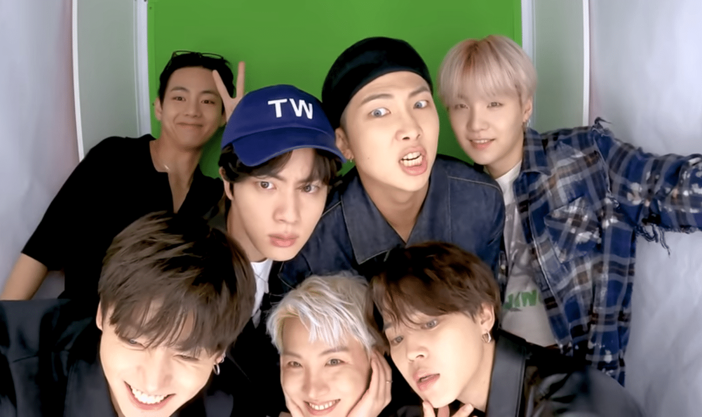 BTS Community Post - にっこり優しい ナムさんのえくぼ🐨 普段と全く