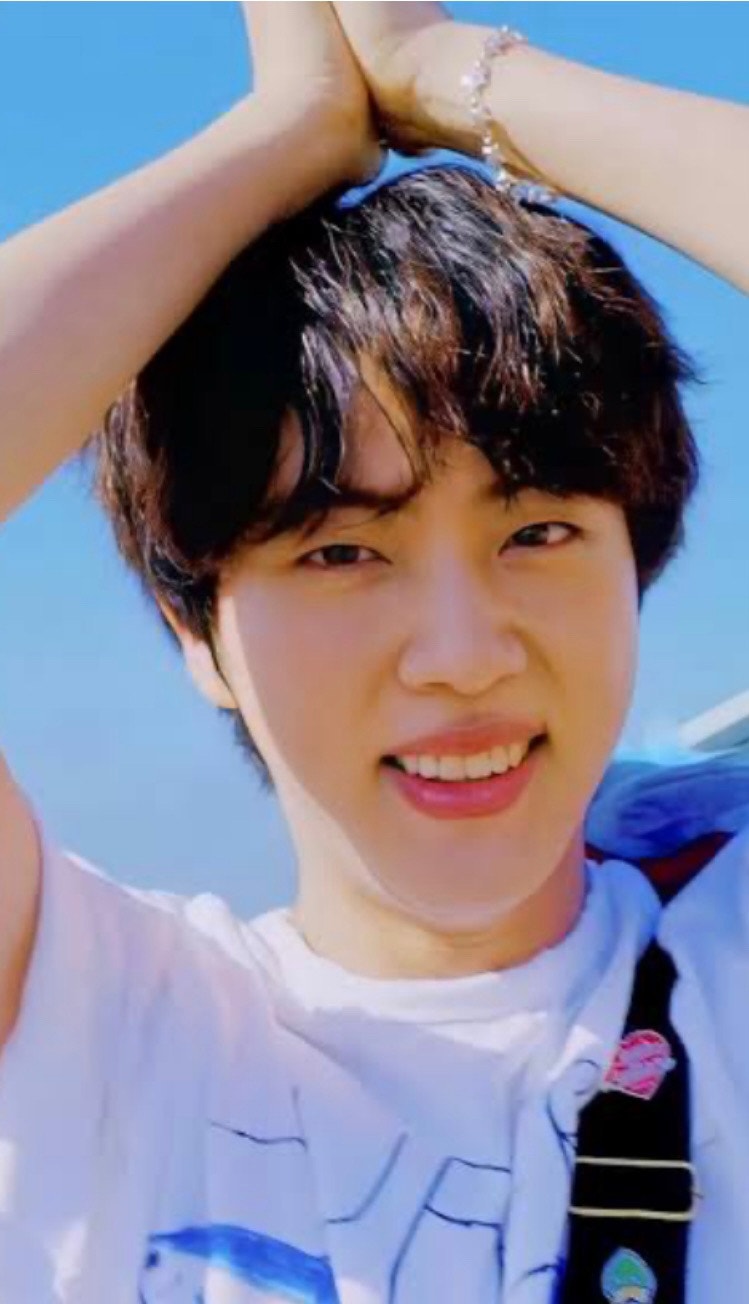 Bts Community Posts Dear Jin From Army To Jin 진군 한국🇰🇷은 설날이네요 주무시는