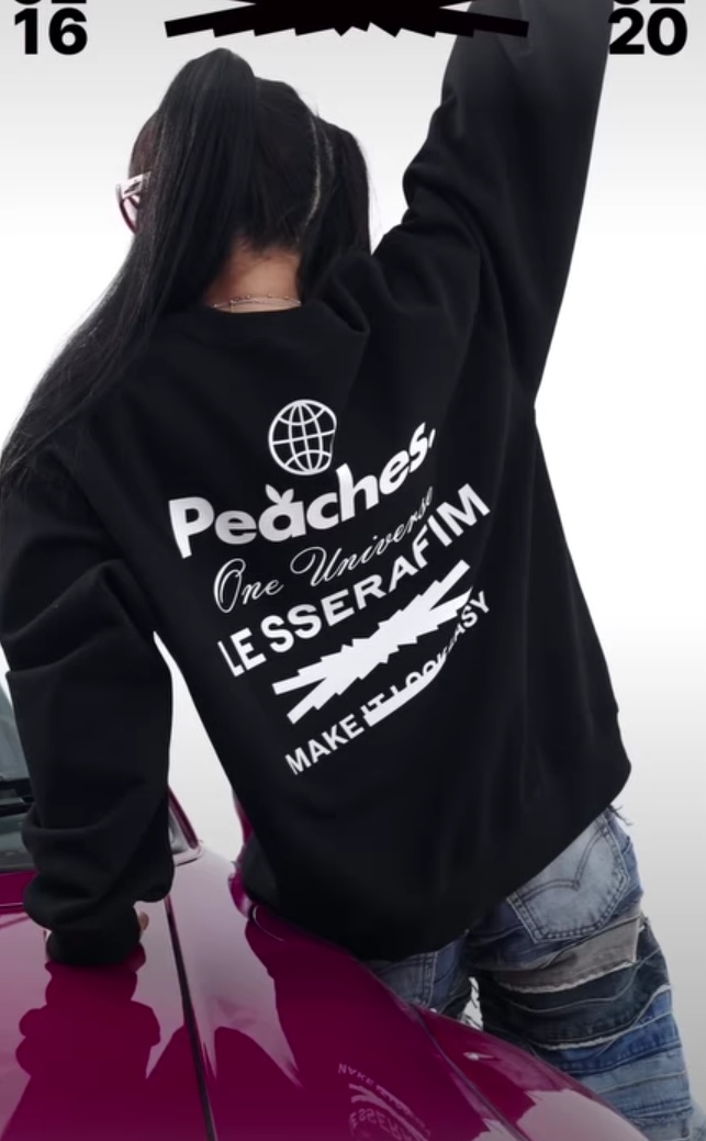 LE SSERAFIM Merch Peaches スタジャン POPUP
