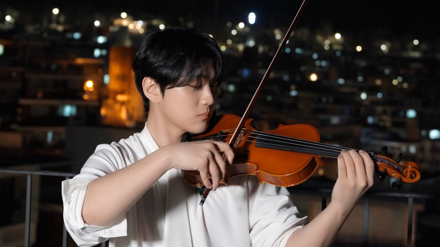 Weverse Golden Child Media - [🎥] 고막힐링🐱🎻 (Violin ver.) #주찬 #어떤가요