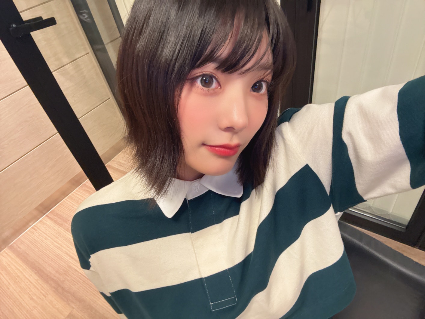 QWER 커뮤니티 포스트 - 💚 청춘, 커피 페스티벌 & 팬싸인회 💚 오늘도... 같은 - 시연 QWER 커뮤니티 포스트 - 💚 청춘, 커피 페스티벌 & 팬싸인회 💚