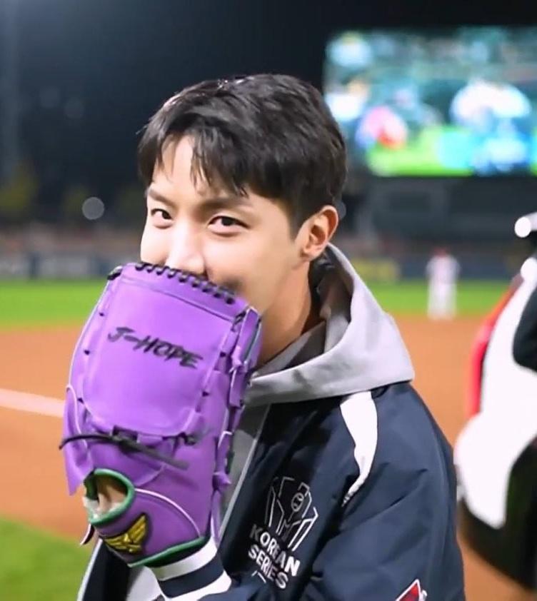 Weverse_f7054.jpg?type=w1414