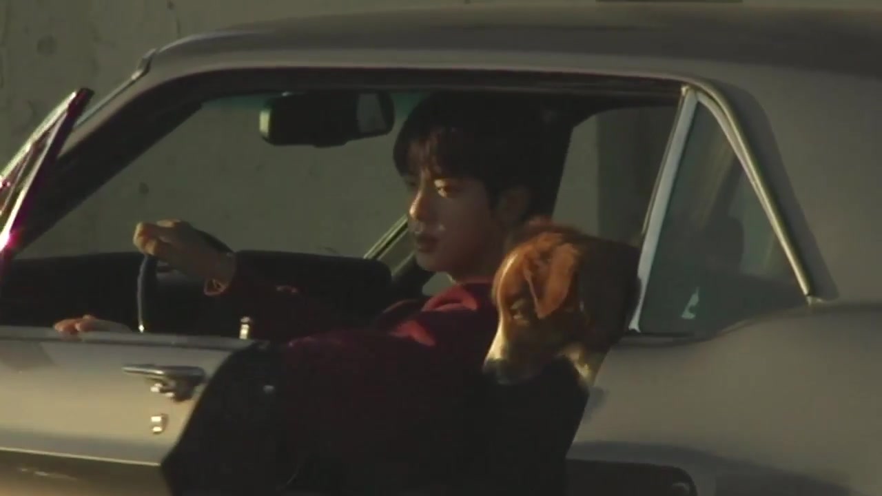 Weverse BTS Media - 진 (Jin) 'Happy' Visual Clip 2