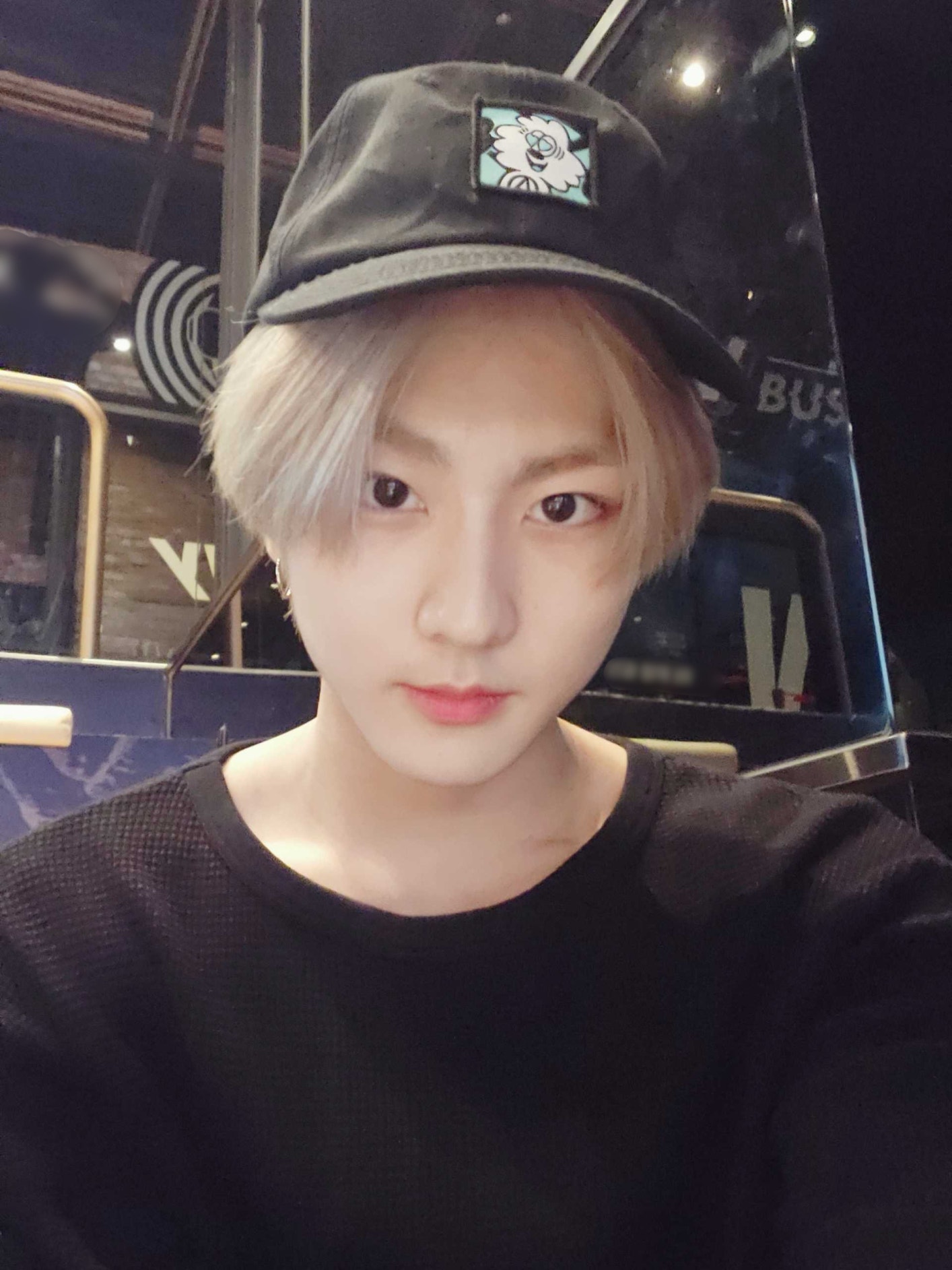 ENHYPEN Community Post - 🥶 - JUNGWON