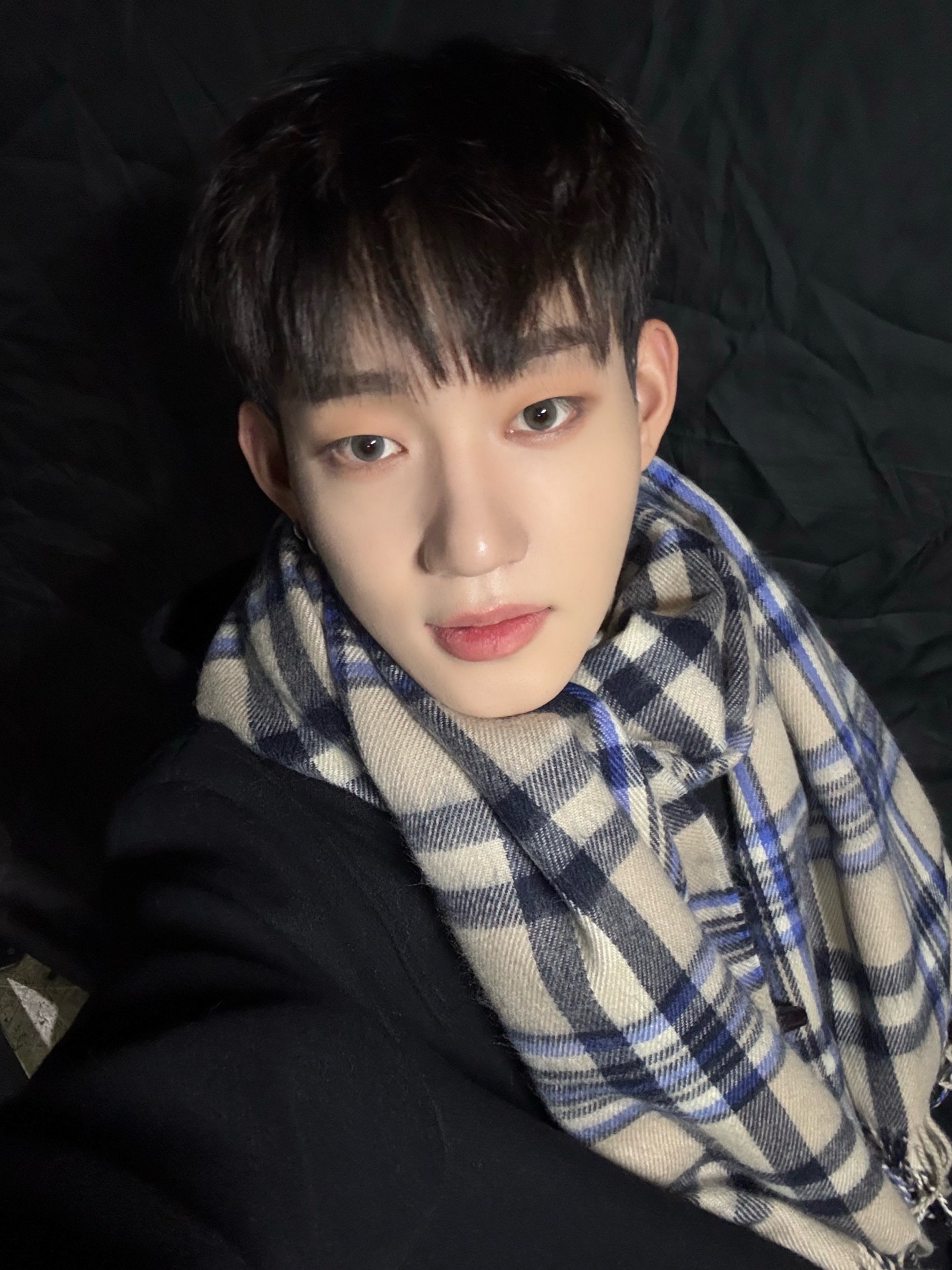 Post de la Comunidad DXMON - 오늘 의상 어때요?? 히히💜 - MINJAE