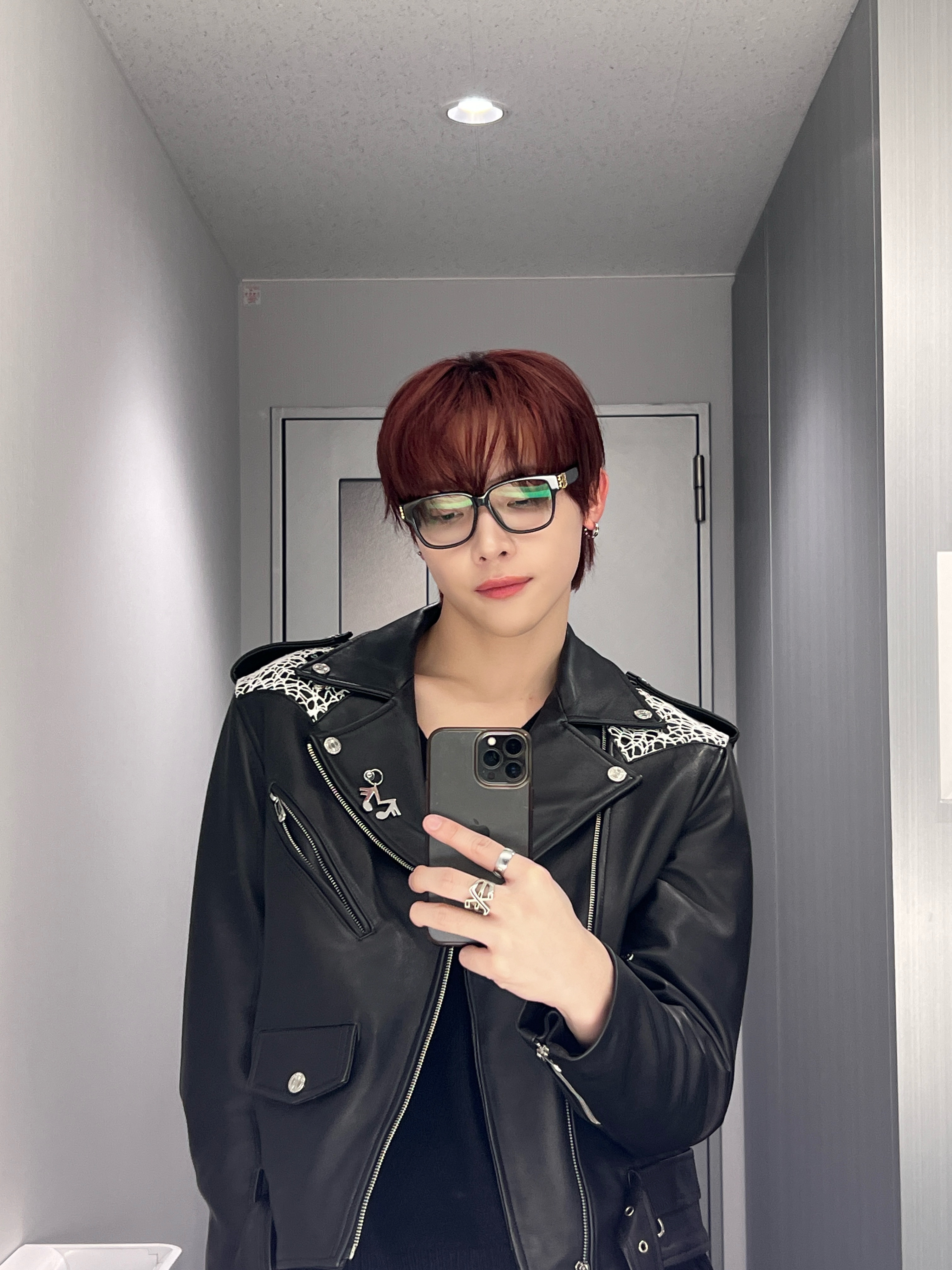 &TEAMコミュニティの投稿 - 🥸🥸 - NICHOLAS