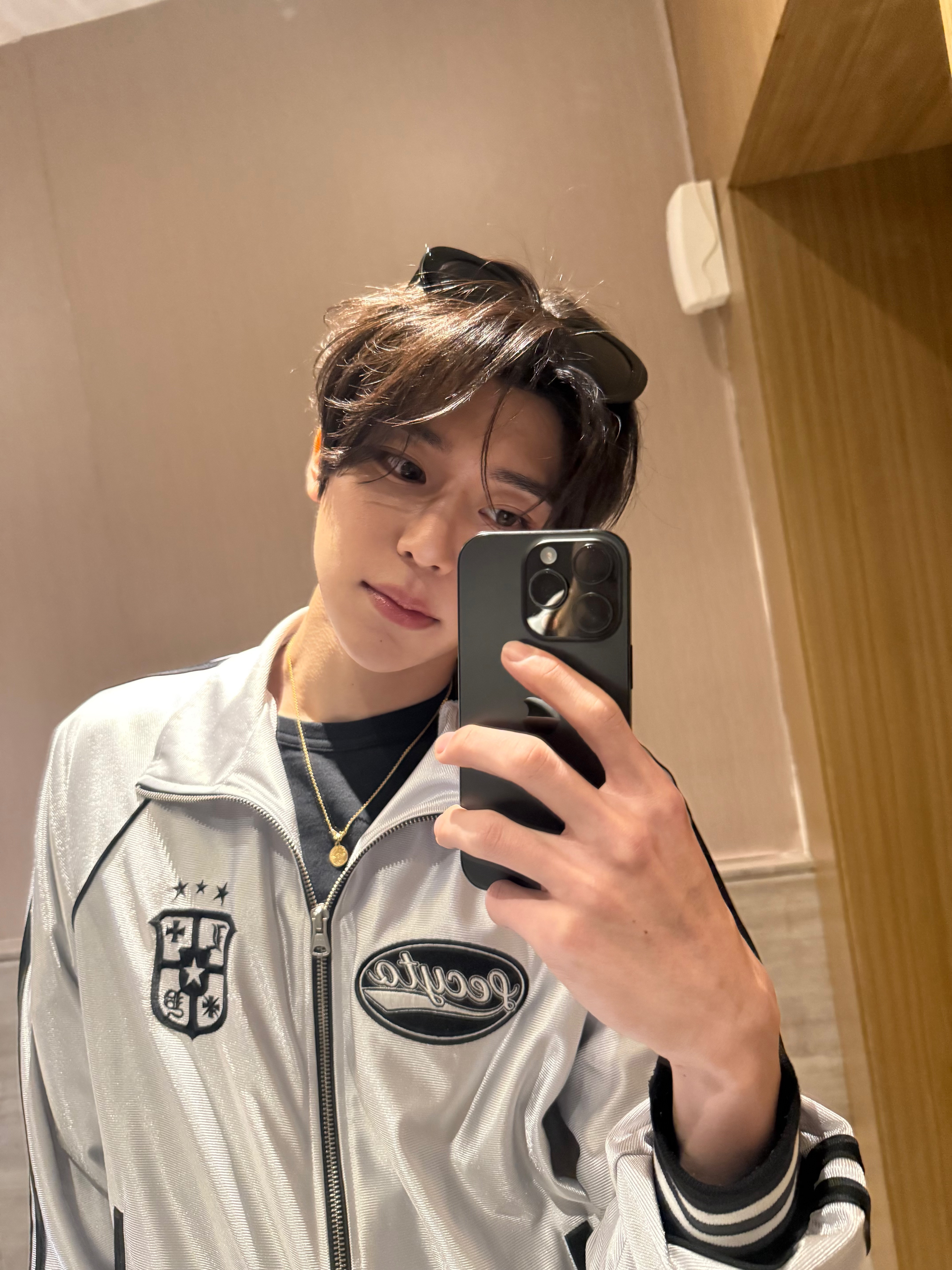 NCT WISHコミュニティの投稿 - 😎😘 - シオン