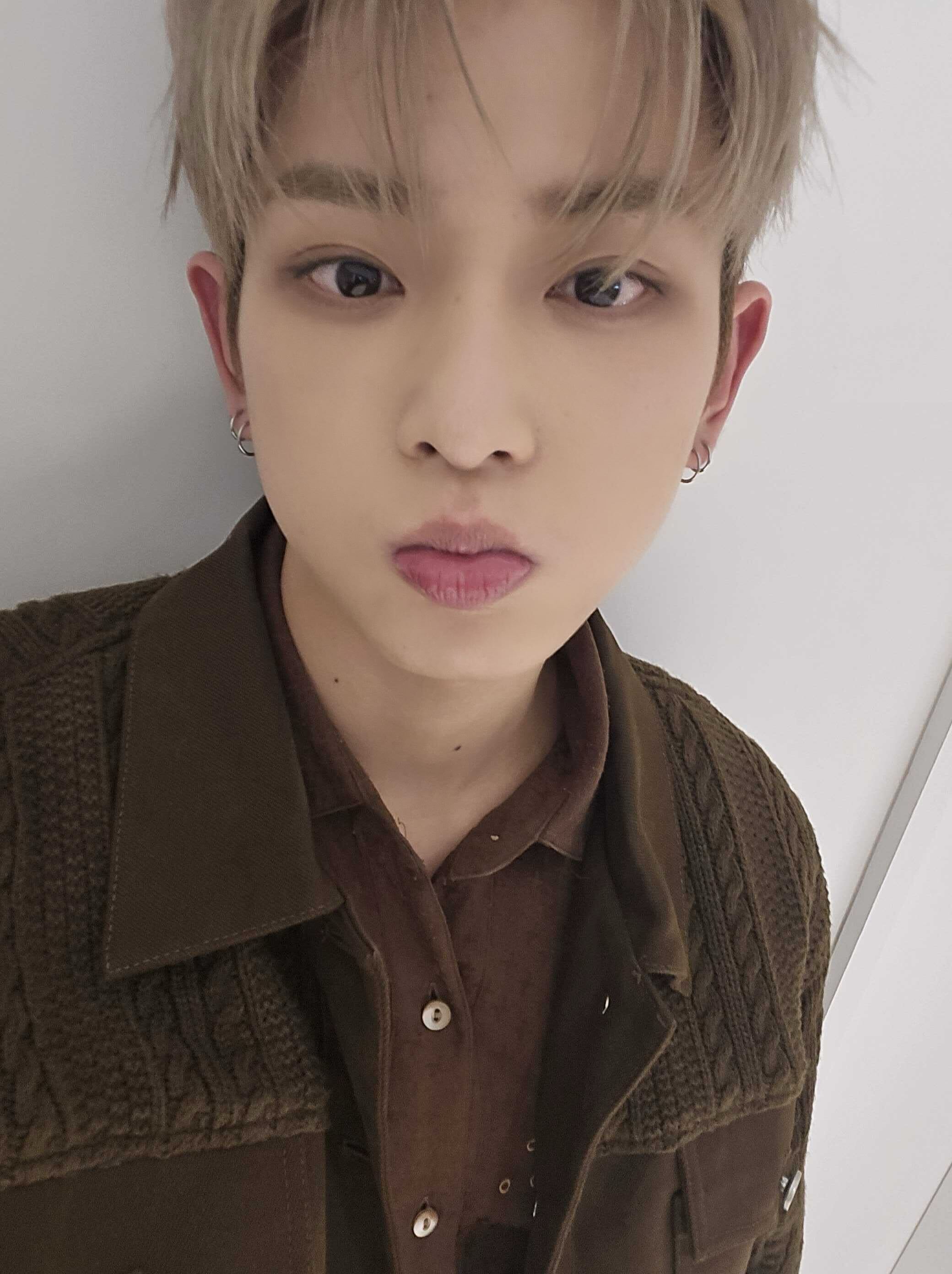 Weverse_c0713.jpg