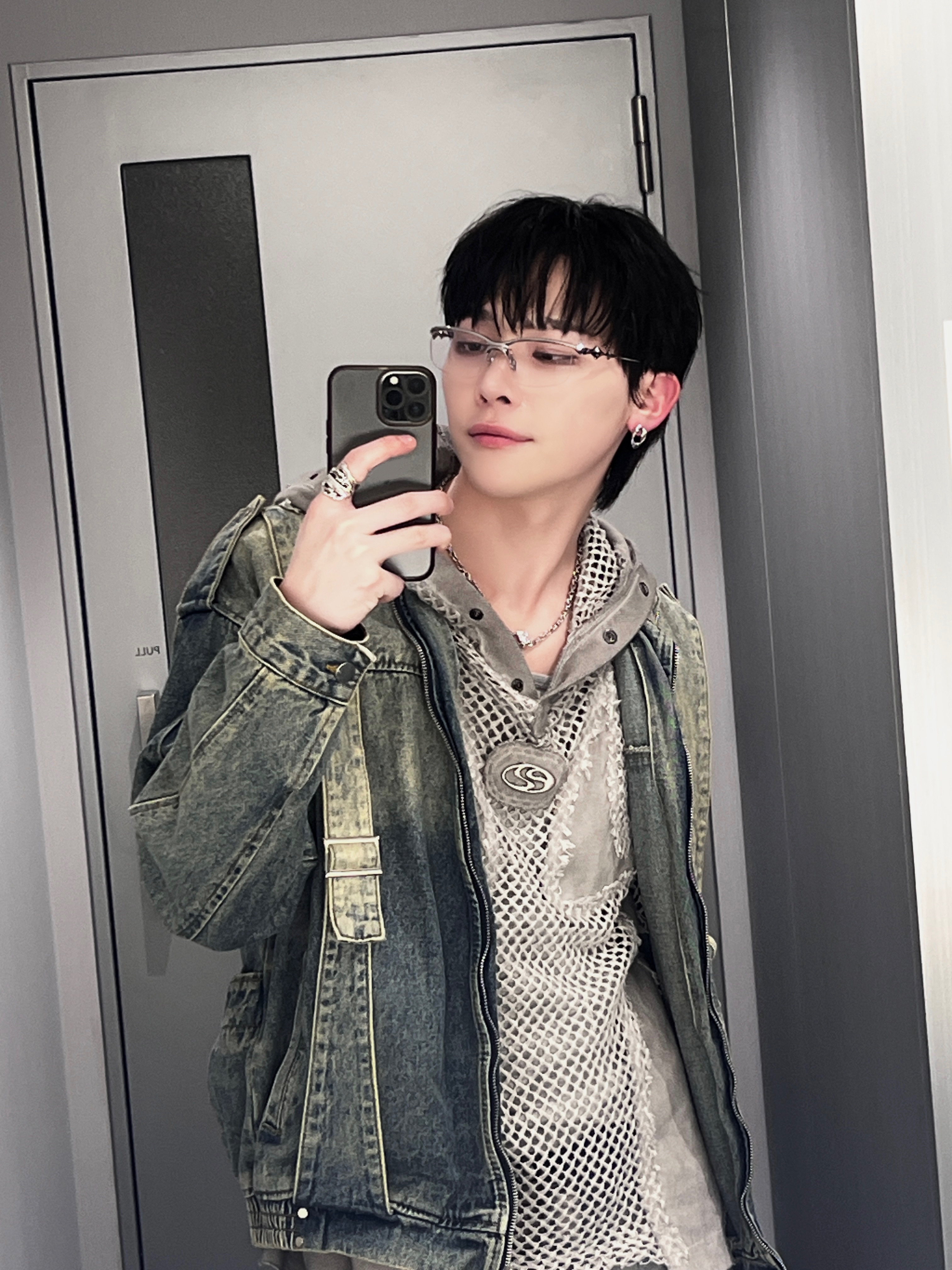 &TEAM Community Post - 🩶🩶 - NICHOLAS