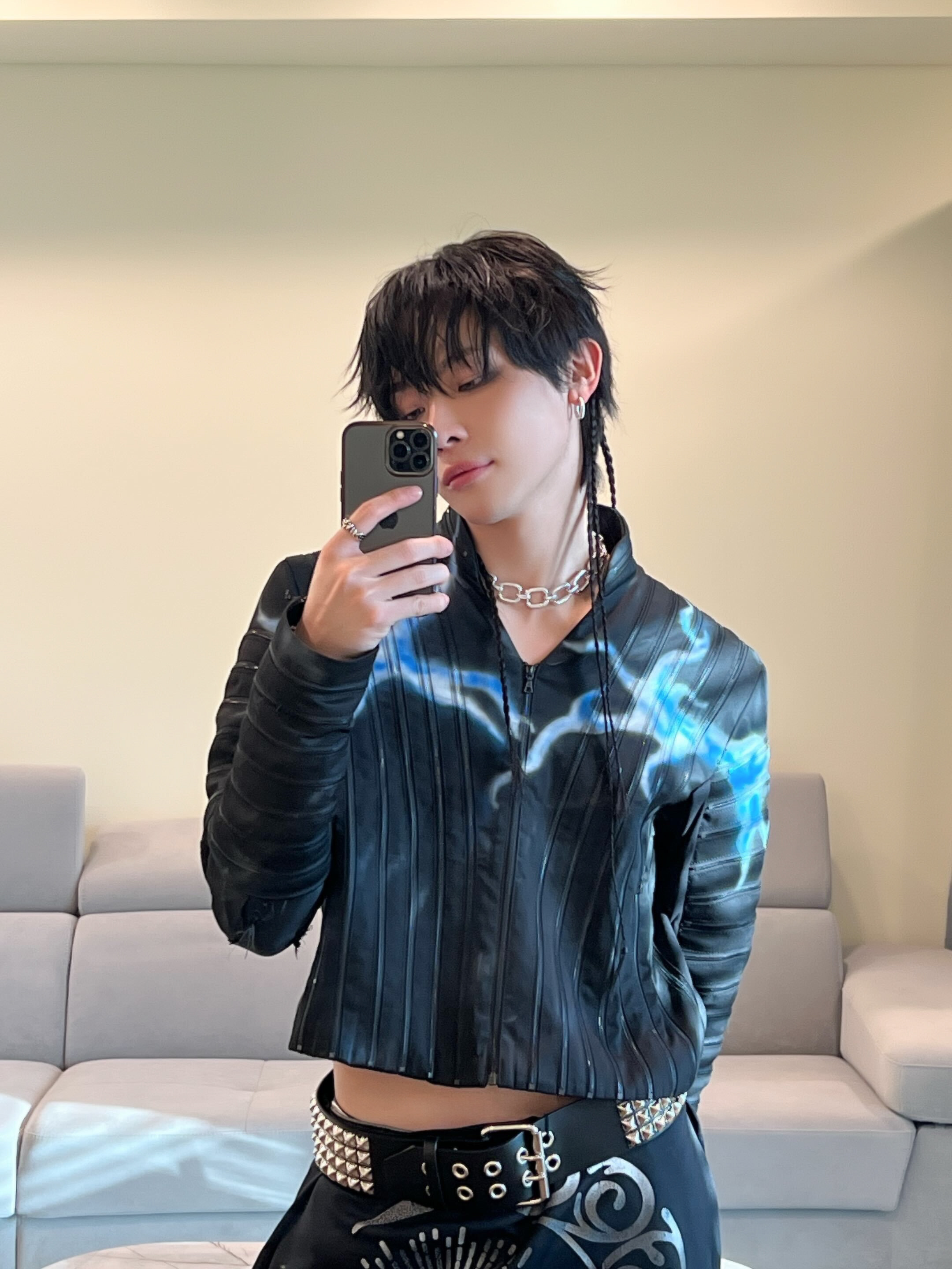 &TEAM社区帖子 - 🖤🖤 - NICHOLAS