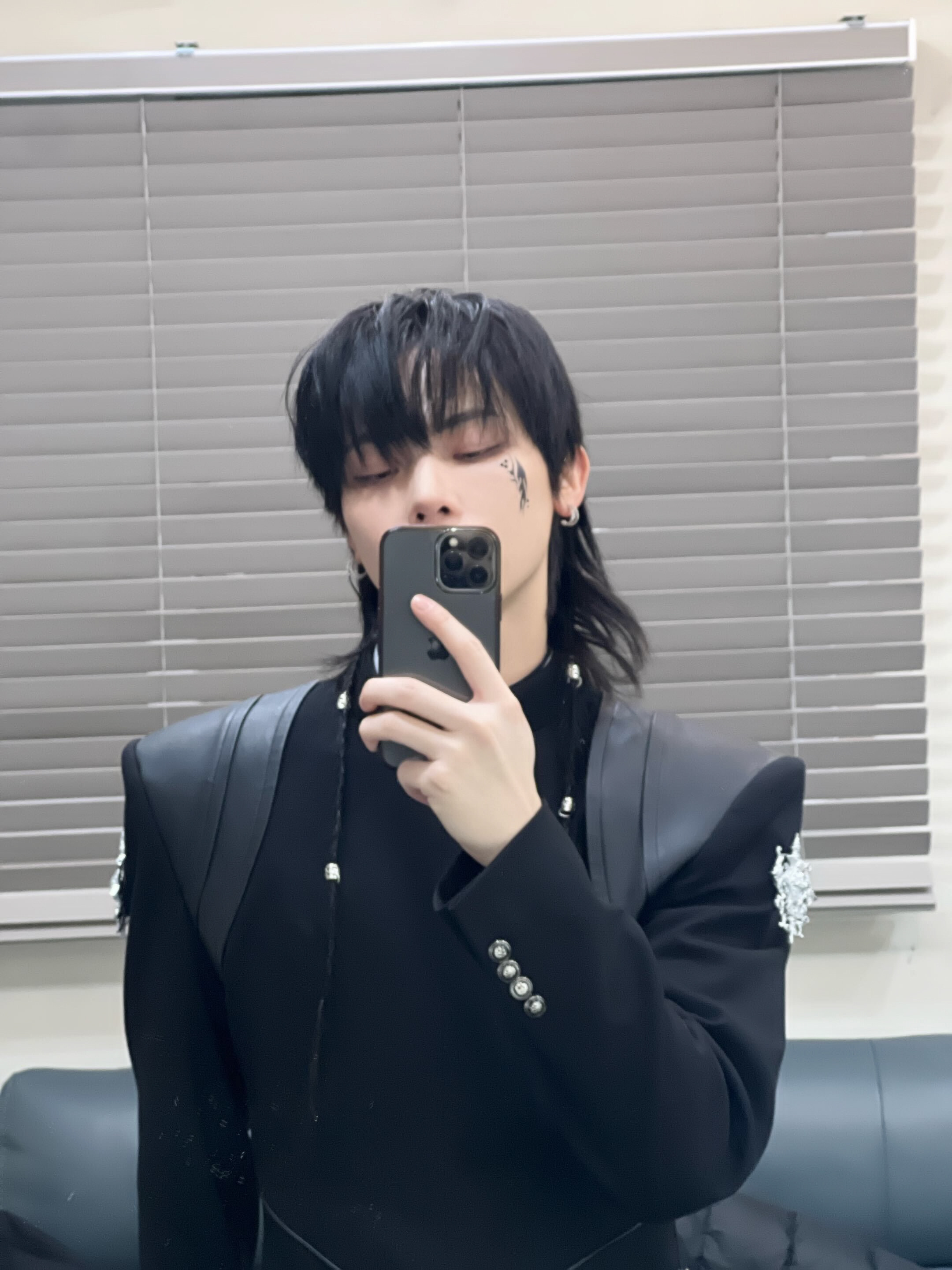 &TEAM社区帖子 - 🖤🖤 - NICHOLAS