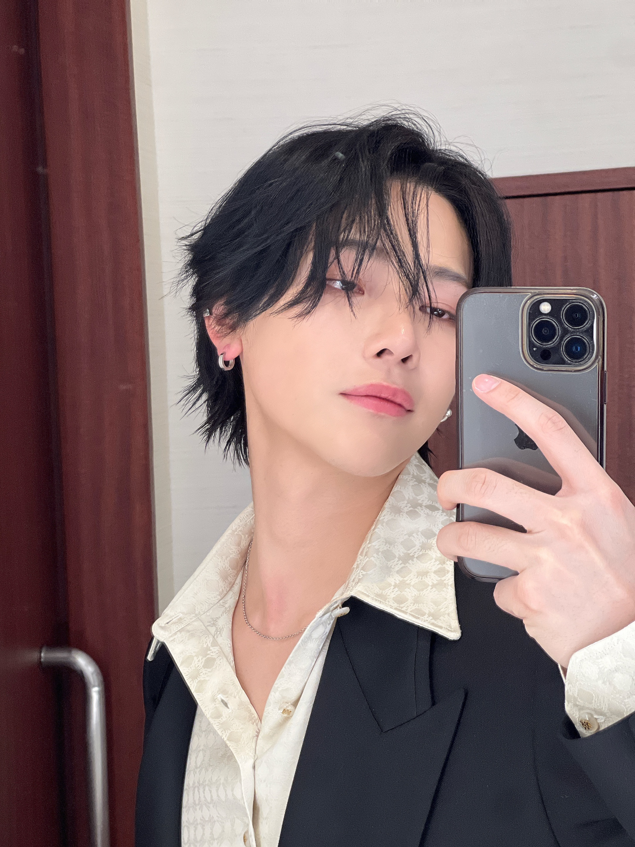 &TEAM 커뮤니티 포스트 - 😚😚 - NICHOLAS