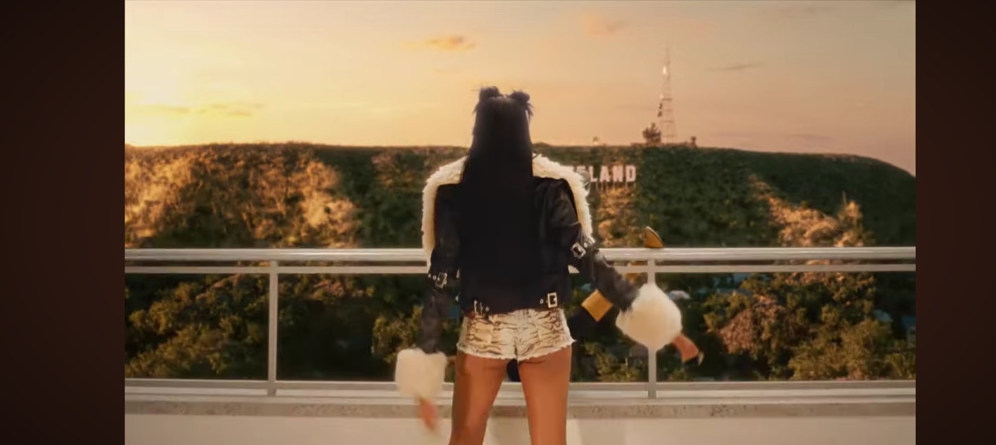 katseye-community-post-the-sign-saying-nowhereland