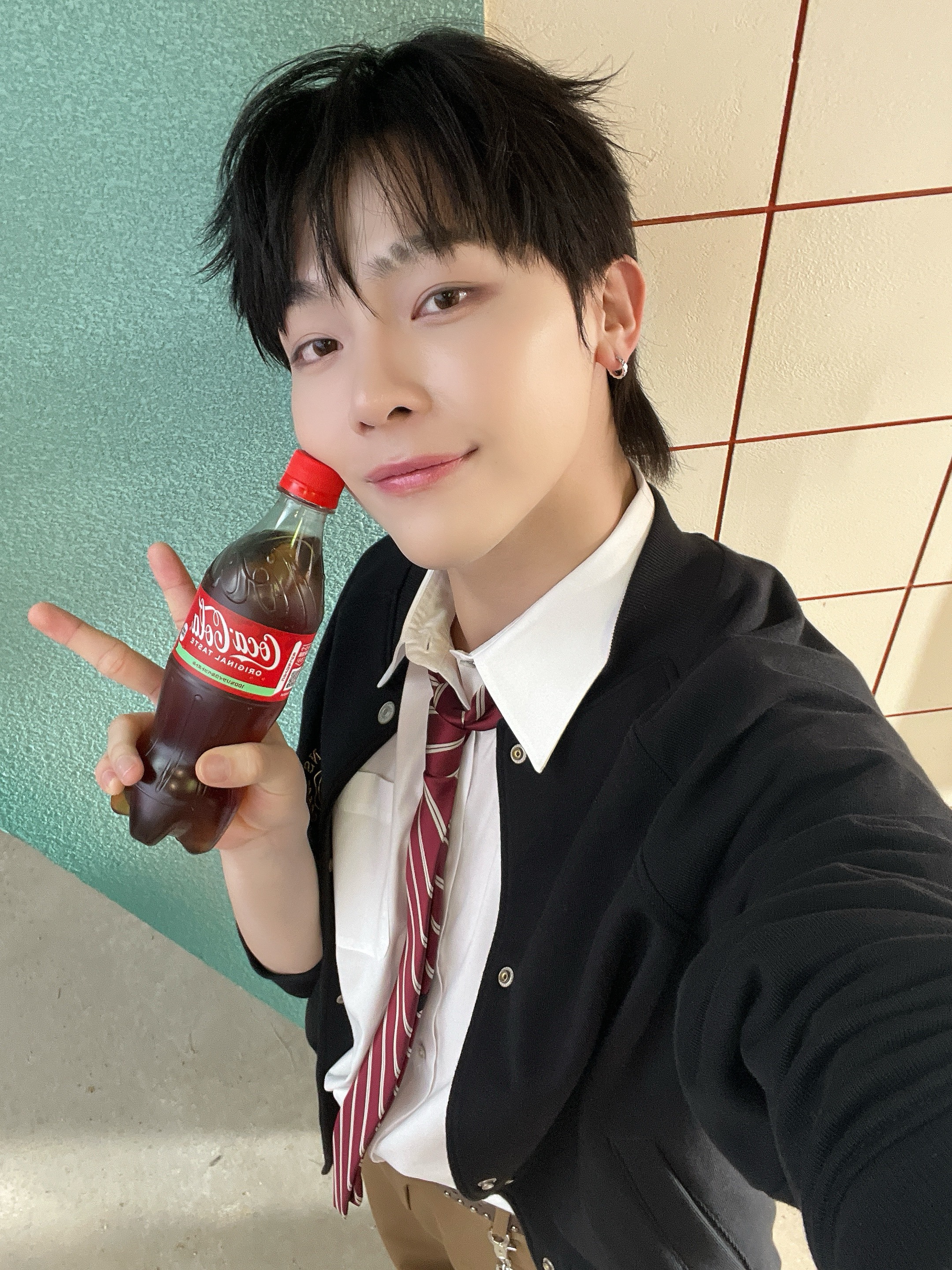 andTEAM ニコラス weverse ホロ we Nicholas 🤍 王奕翔 ɪ-ʟᴜɴᴇ́ (@yixiang1111) / X