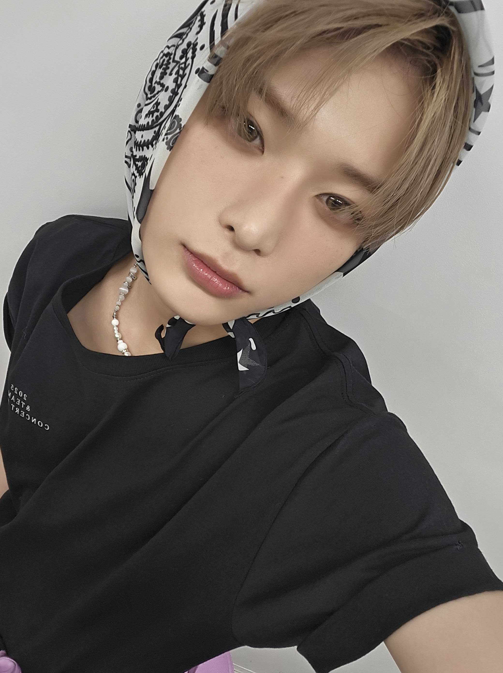 Weverse_cd3ba.jpg