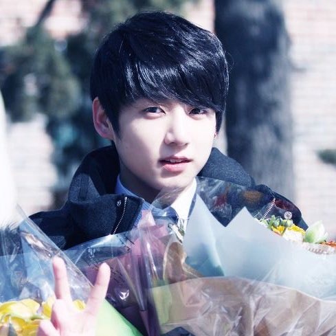 BTS Community Post - #Jungkook 정국 씨, 얼마나 오래 기다렸는지 몰라요. 드디어 오셨네요. 정말 믿기지