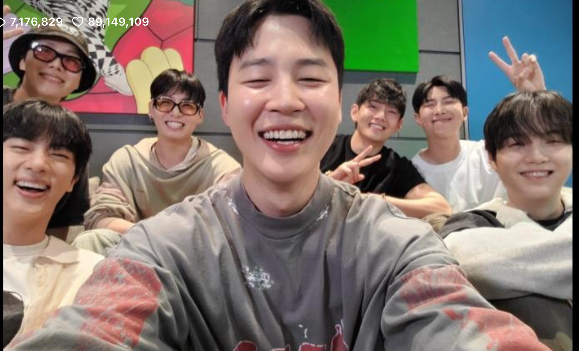 BTS Community Post - #dear_bts_from_army やっと7人揃ってのWライブ