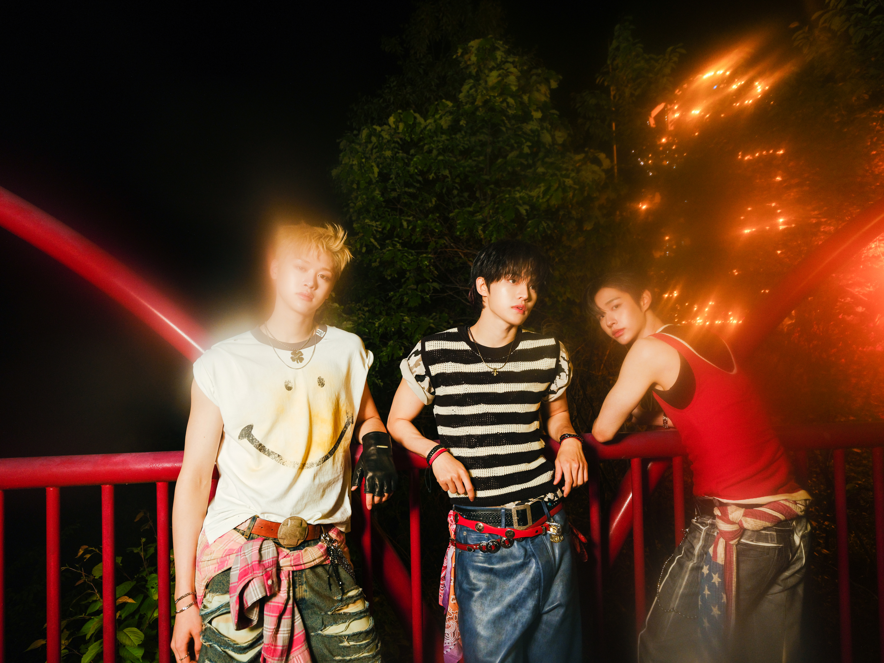 WeverseCLOSE YOUR EYES图片 - CLOSE YOUR EYES 'Snowy Summer Concept