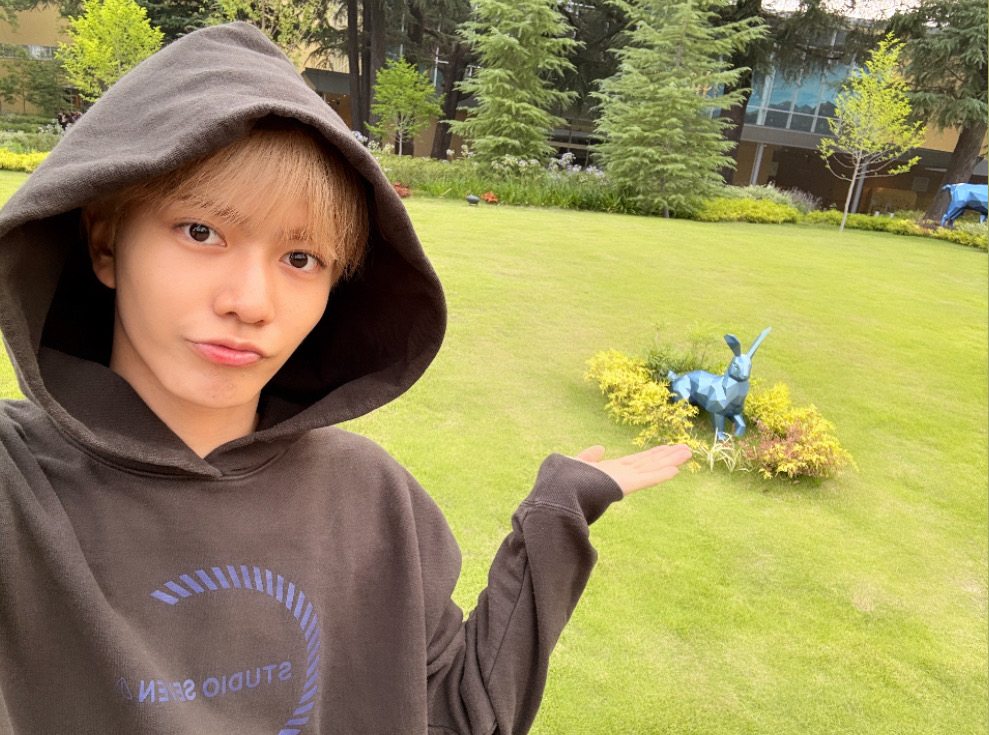 aoenコミュニティの投稿 - 🐰と🐰 - 礼央