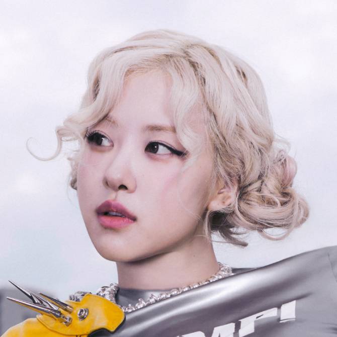 ROSÉ最新个人简介图片