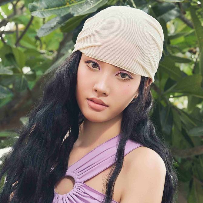 Most recent profile image for STAYC Yoon