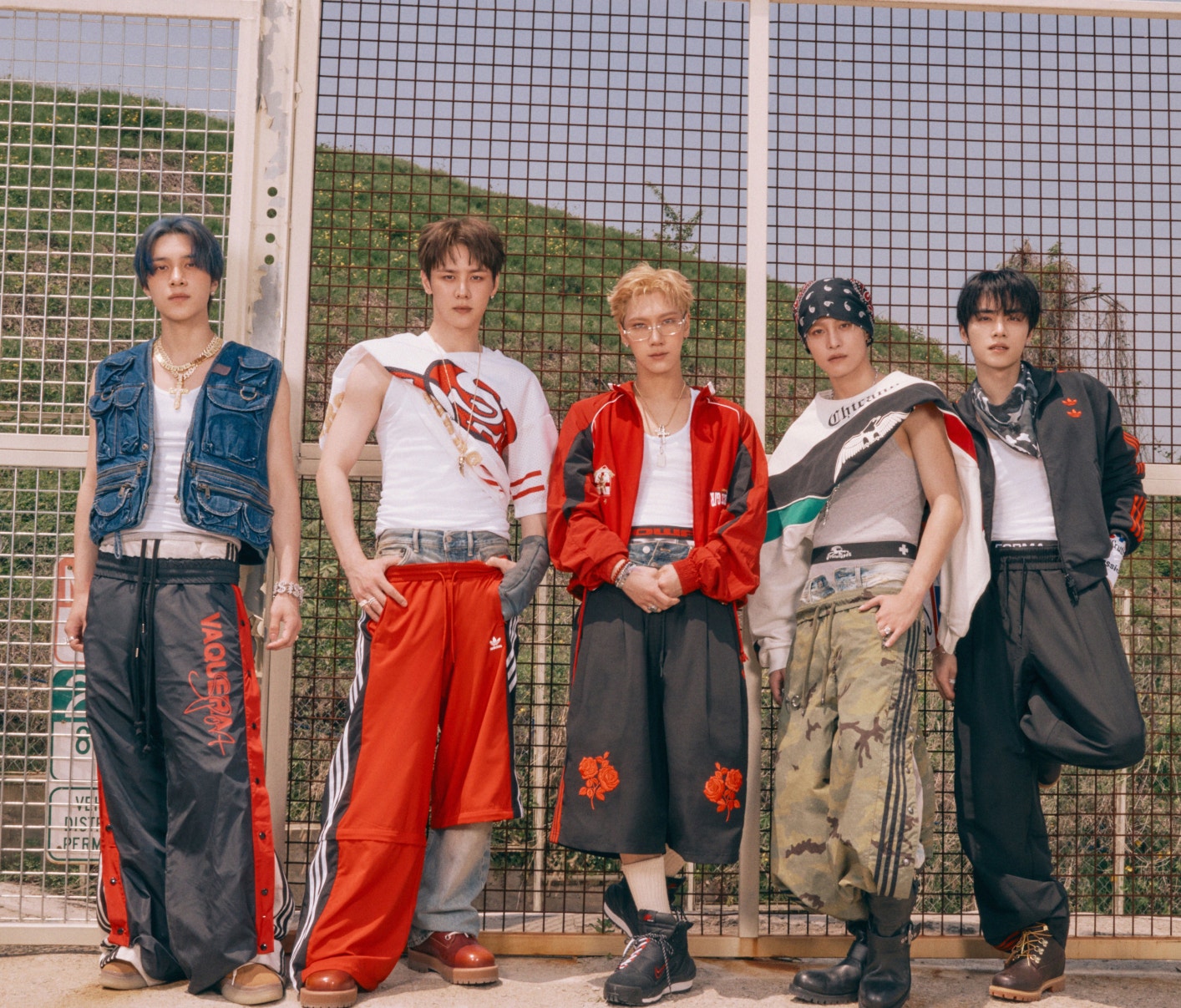 新品未使用 WayV 威神V ON THE Way ソウルコン MD Tシャツ Amazon.co.jp: 威神V WayV グッズ Tシャツ 2024ツアー OnTheWay