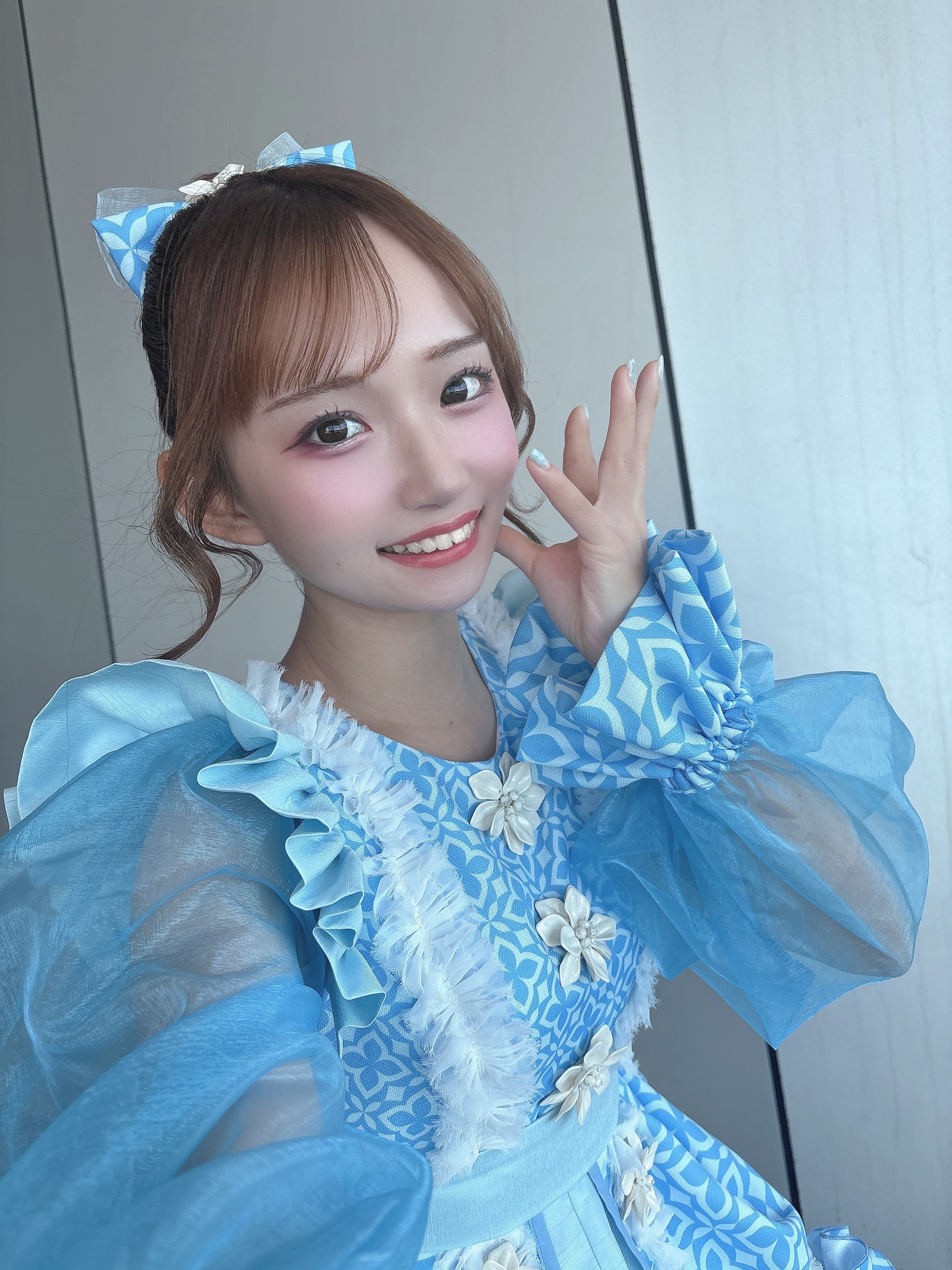 KAWAII LAB. Community Post - 初投稿だよ🩵 やほ!Weverseうれしい〜っ