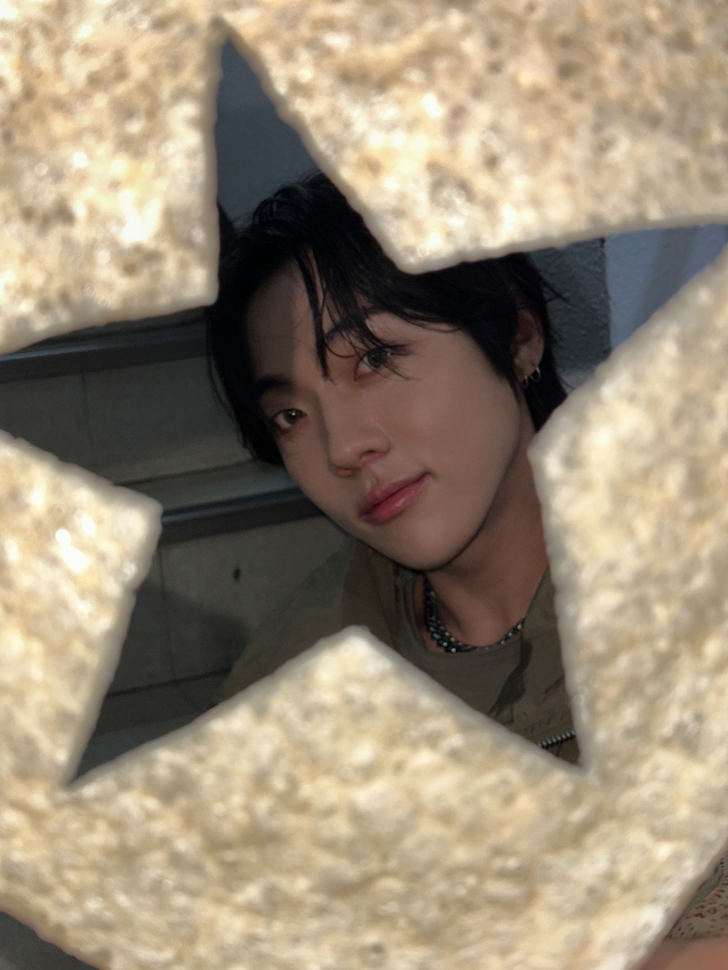 Dragon Pony Community Post - 한 주의 시작 월요일! 오늘도 고생했어요!🌟 - An Tae Gyu