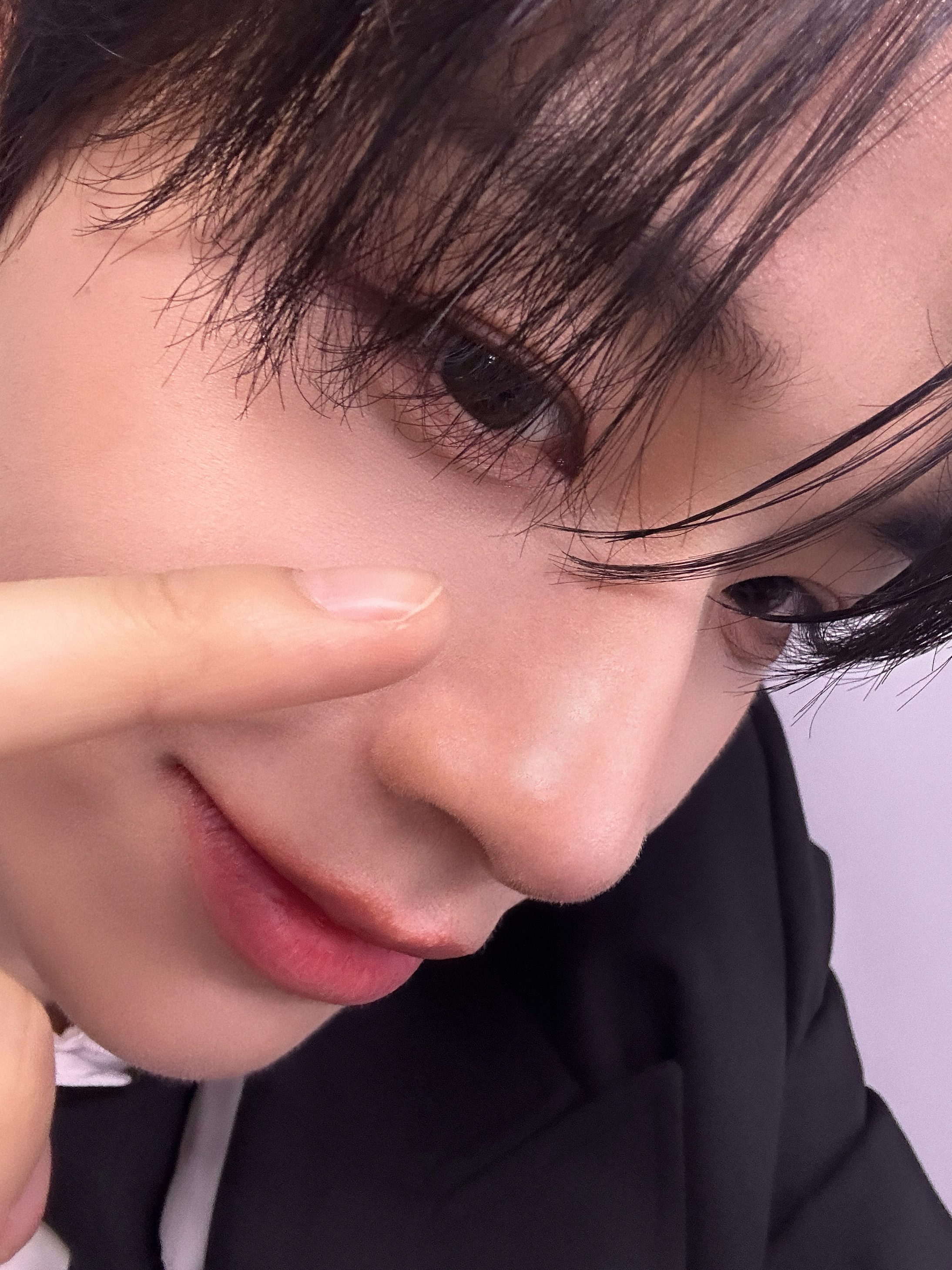 CLOSE YOUR EYESコミュニティの投稿 - 까꿍🤡 - KIM SUNGMIN