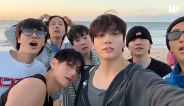 BTS Community Post - Love you guys 💜