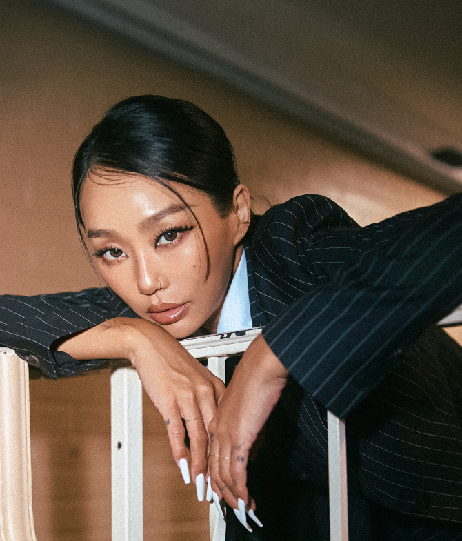 Most recent profile image for HYOLYN HYOLYN