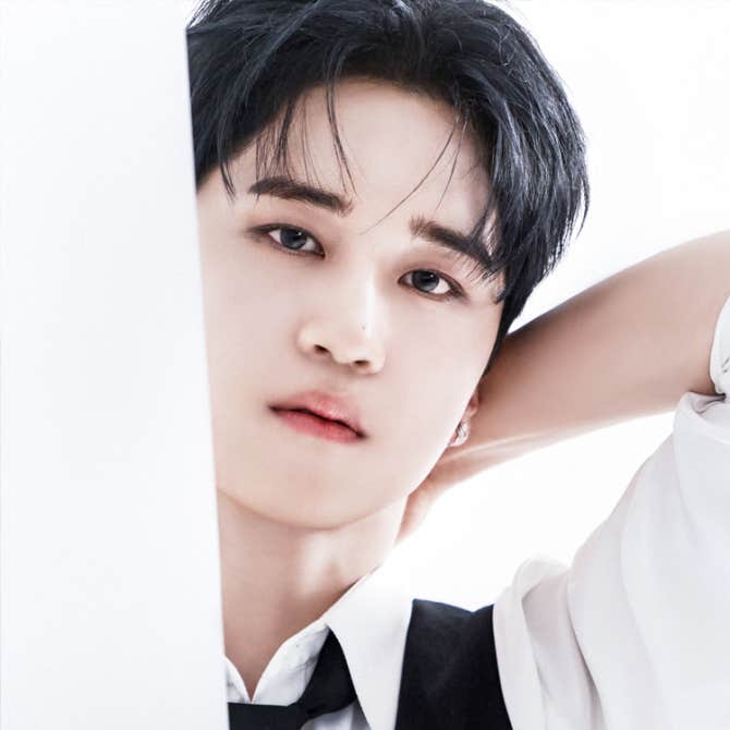 Most recent profile image for LUN8 JunWoo