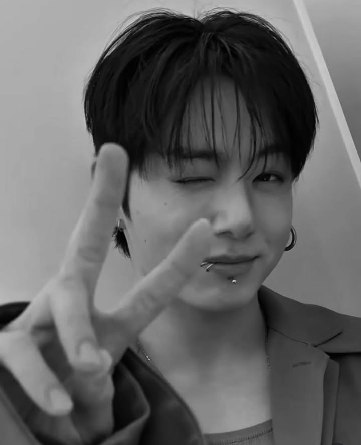 BTS Community Post -