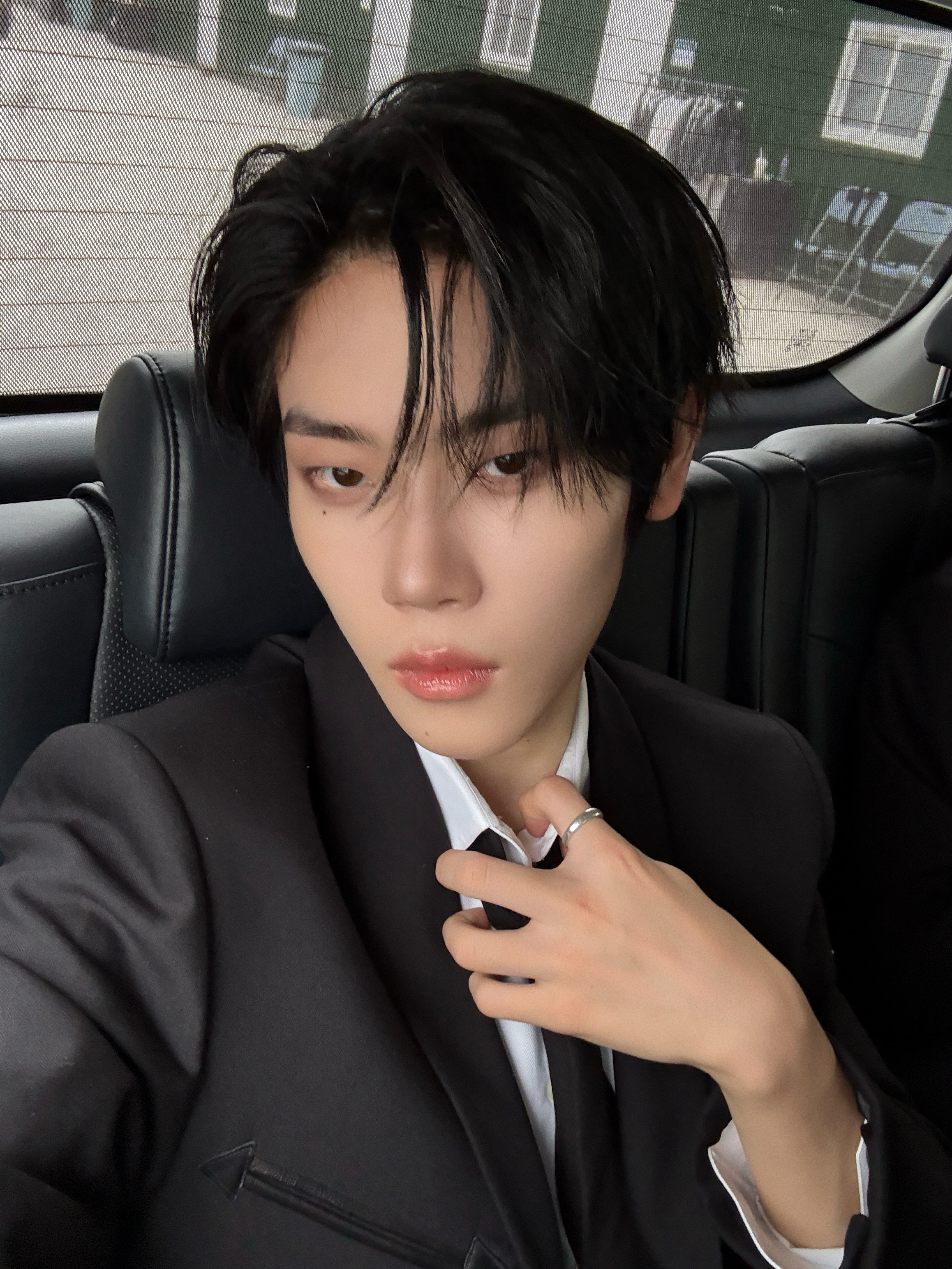 CLOSE YOUR EYES社群貼文 - - JANG YEOJUN
